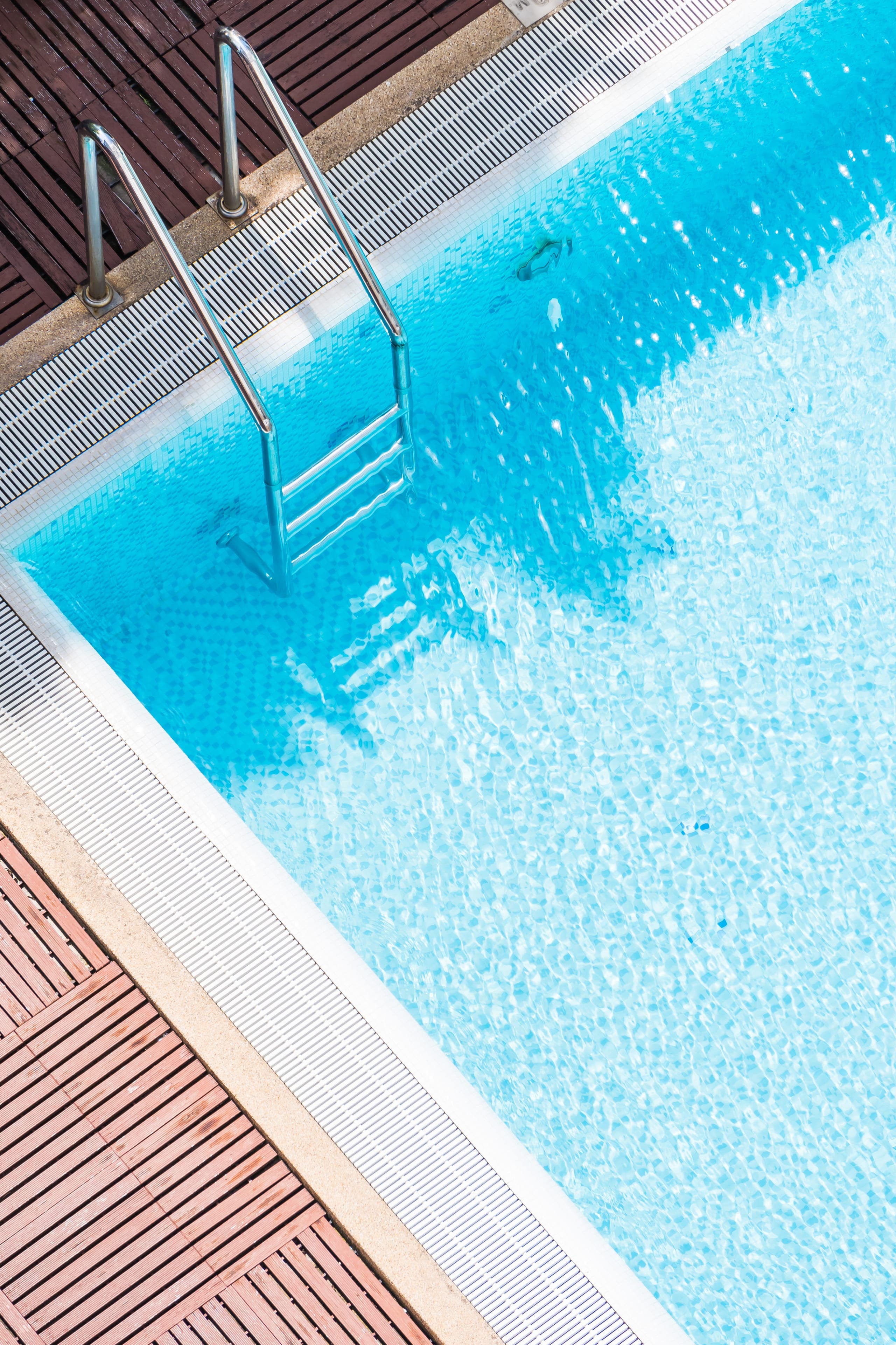 Armonia swimming pool with a sun-soaked deck