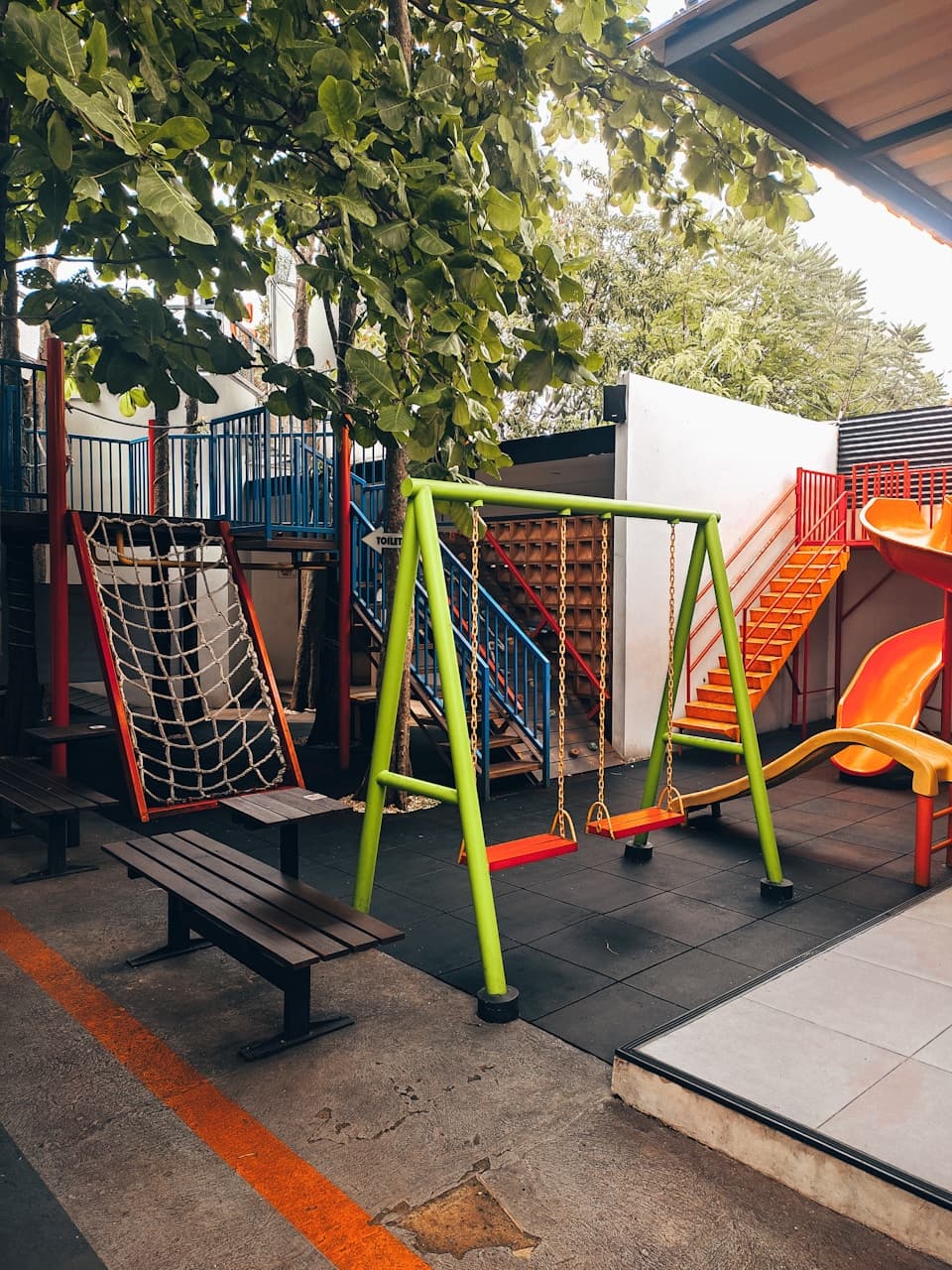 Armonia kids area with a colourful play zone